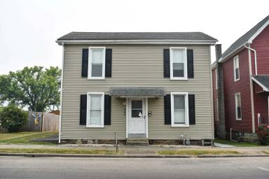 Main picture of 342 E Bald Eagle St