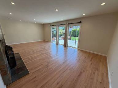 Main picture of 207 Knight Dr