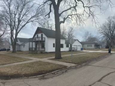 Main picture of 411 Prospect St