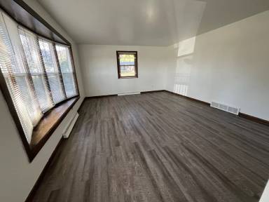 Main picture of 892 Marvelle Ln