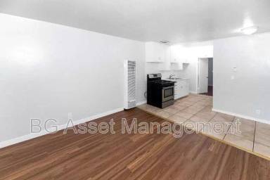 Main picture of 945 S 45th St