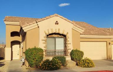 Main picture of Signal Butte Casitas