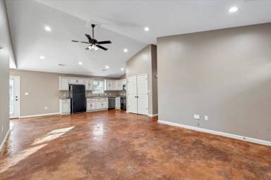 Main picture of 1612 Dupwe Dr