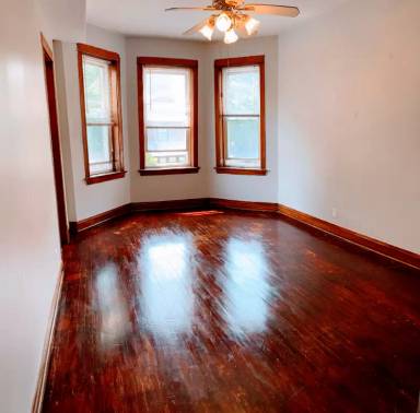 Main picture of 3339 S Emerald Ave