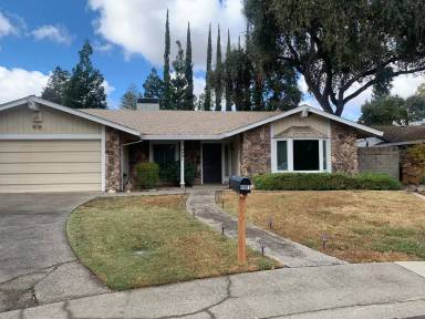 Main picture of 4001 Coppertree Way