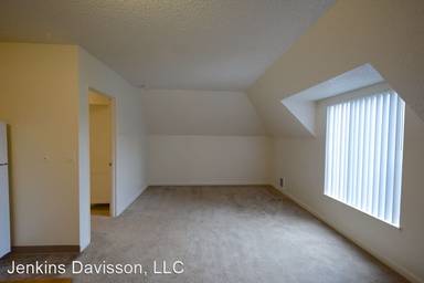 Main picture of 1418 SE 18th Ave