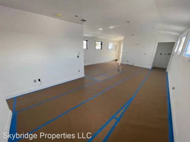 Main picture of 15 Maywood St