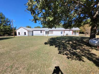 Main picture of 1624 FM 3048