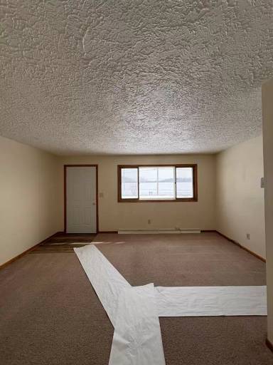 Main picture of 5032 S Main St