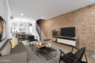 Main picture of 118 N Kenwood Ave