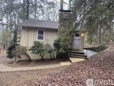 Main picture of 11 Boden Ln