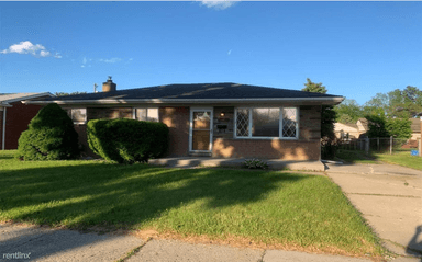 Main picture of 26820 Grobbel Ave
