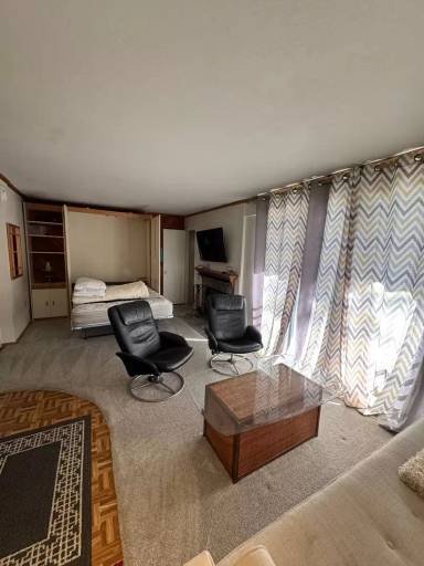 Main picture of 153 Lake Mary Rd