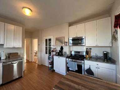Main picture of 40 Cherry St