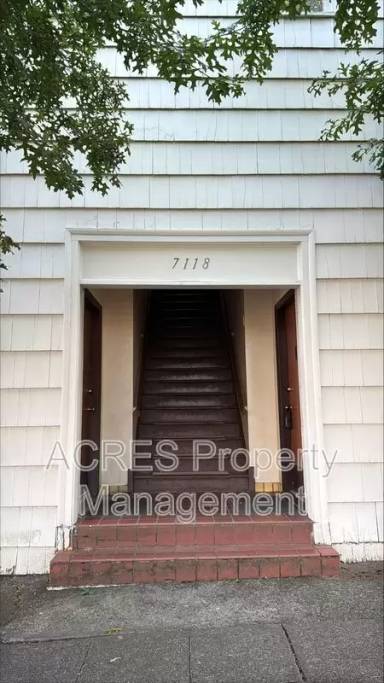 Main picture of 7118 California Ave SW