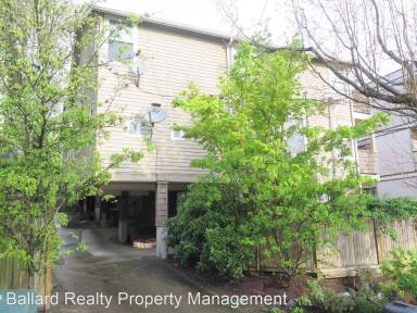 Main picture of 2614 E Madison St