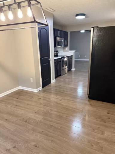 Main picture of 3711 White Cliff Way
