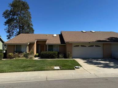 Main picture of 44165 Village 44