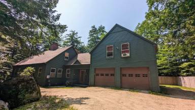 Main picture of 421 Squam Lake Rd