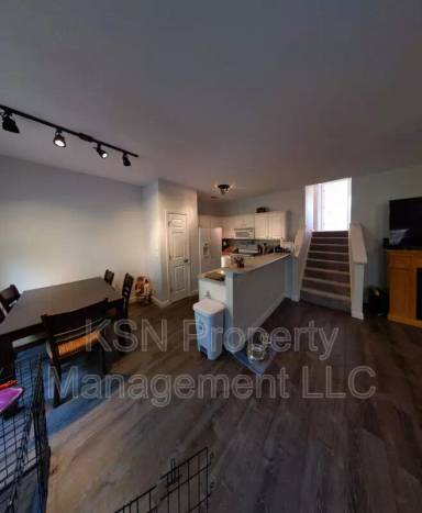 Main picture of 16 Orchid Ln