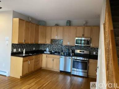 Main picture of 1211 Grand Ave