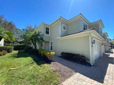 Main picture of 1365 Mariposa Cir