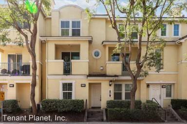 Main picture of 2709 Persimmon Ct