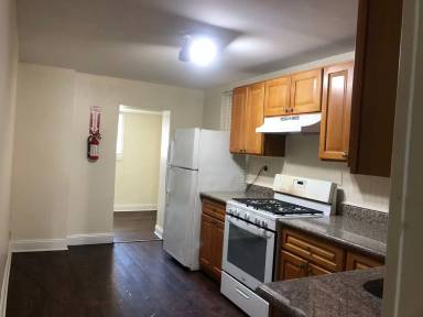 Main picture of 707 Beatty St