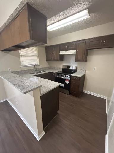 Main picture of 1105 Saturn Dr
