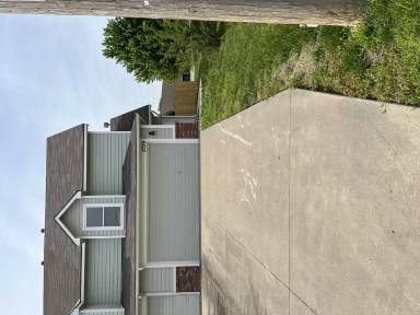 Main picture of 2731 Grand Cir