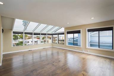 Main picture of 3427 Garrison St