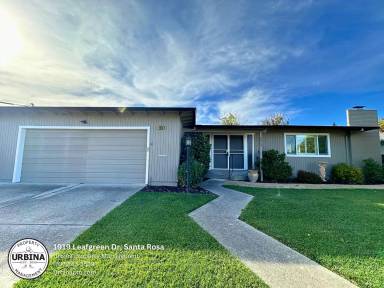 Main picture of 1919 Leafgreen Dr