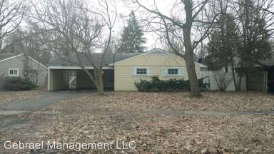 Main picture of 1711 Briarwood Dr