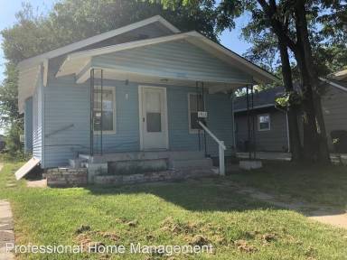 Main picture of 1913 S Gold St