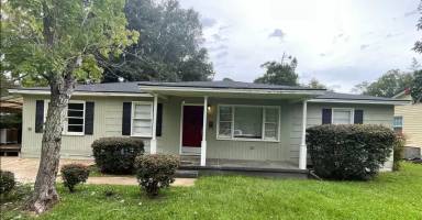 Main picture of 909 17th Ave