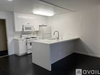 Main picture of 5210 Inglewood Blvd