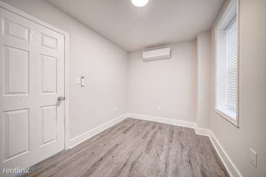 Main picture of 3328 Argyle St