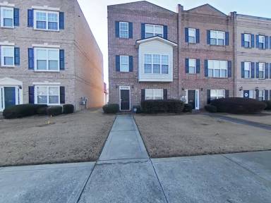 Main picture of 4854 Liberty Plz