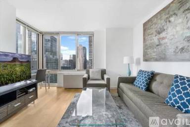 Main picture of 448 W 54th St