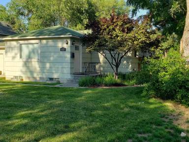 Main picture of 1524 S Vermont Ave