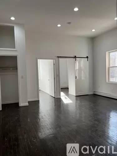 Main picture of 743 40th St