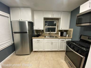Main picture of 235 W Robertson Rd