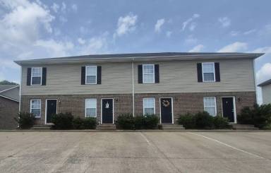 Main picture of 805 Oak Arbor Ct