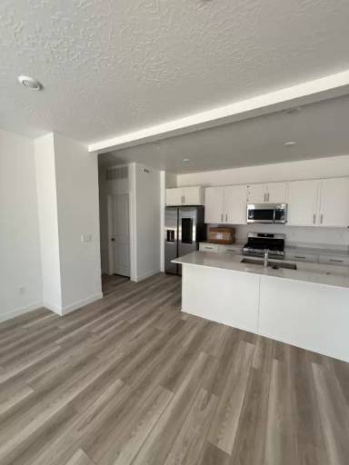 Main picture of 1578 W Charmer Ln