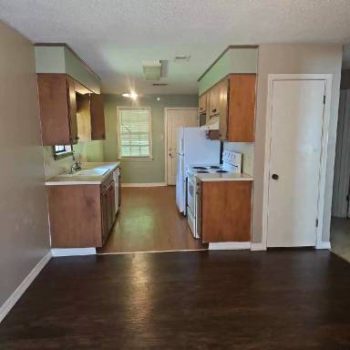 Main picture of 1504 W California Ave
