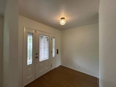 Main picture of 7588 Oak Leaf Dr