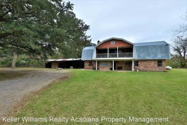 Main picture of 2215 E Milton Ave