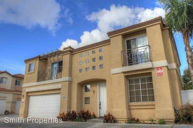 Main picture of 145 E 220th St