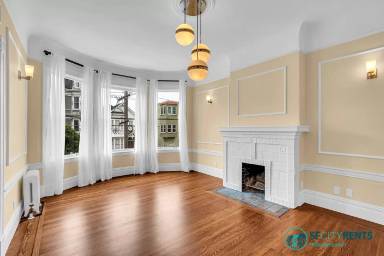 Main picture of 2858 Washington St