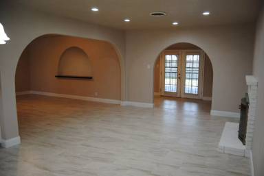 Main picture of 8817 Butternut Ave